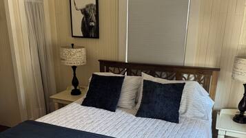 1 chambre, fer et planche à repasser, Wi-Fi, literie fournie