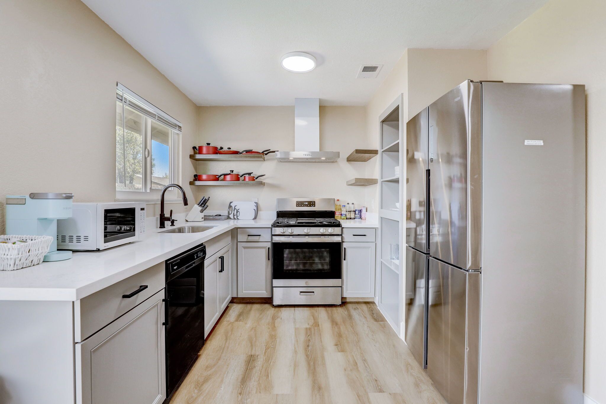 5B3B | Convenient Location | Backyard BBQ | Workstation | RV Parking | SmokeFree