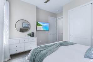 4 bedrooms, desk, iron/ironing board, travel cot