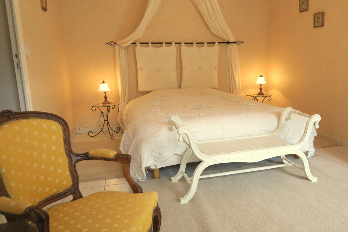 1 bedroom, laptop workspace, free WiFi, bed sheets