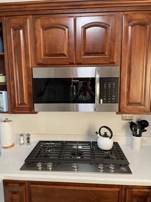 Fridge, microwave, stovetop, coffee/tea maker - Casa Gutierrez- Vacation Home in Rocky Point (Puerto Peñasco)