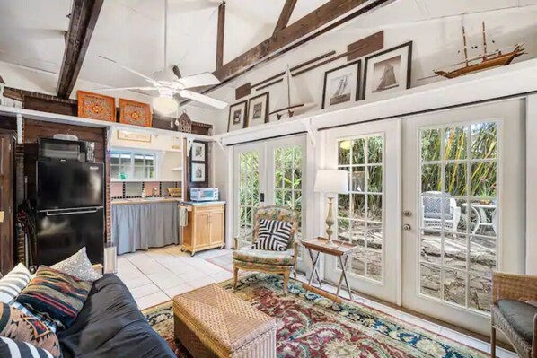 TV connectée, Netflix, livres, services de streaming