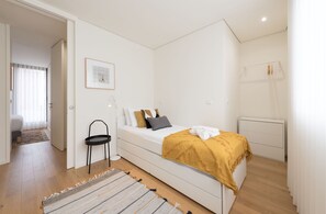 3 habitaciones, tabla de planchar con plancha y wifi gratis 