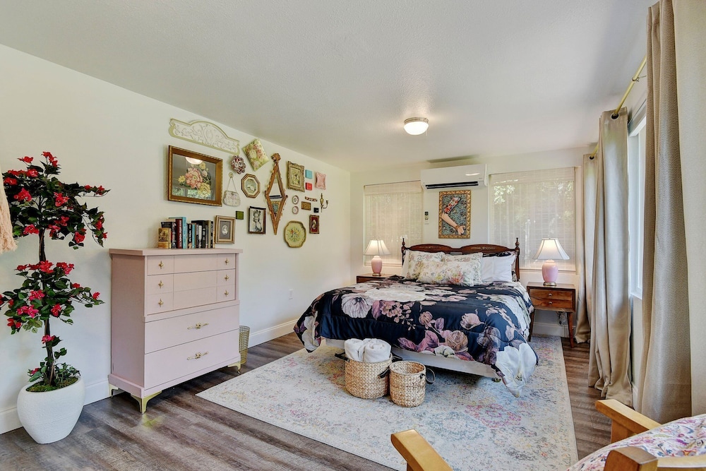 Private Ranch w/hot tub, gameroom near Lake Texoma Gordonville Vrbo