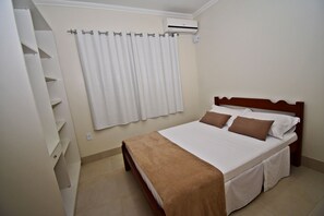 Apartamento 101, 2 quartos | Hypo-allergenic bedding, bed sheets - MORADA PINHEIRO (Bombinhas)