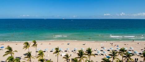 Sillas reclinables de playa, toallas de playa