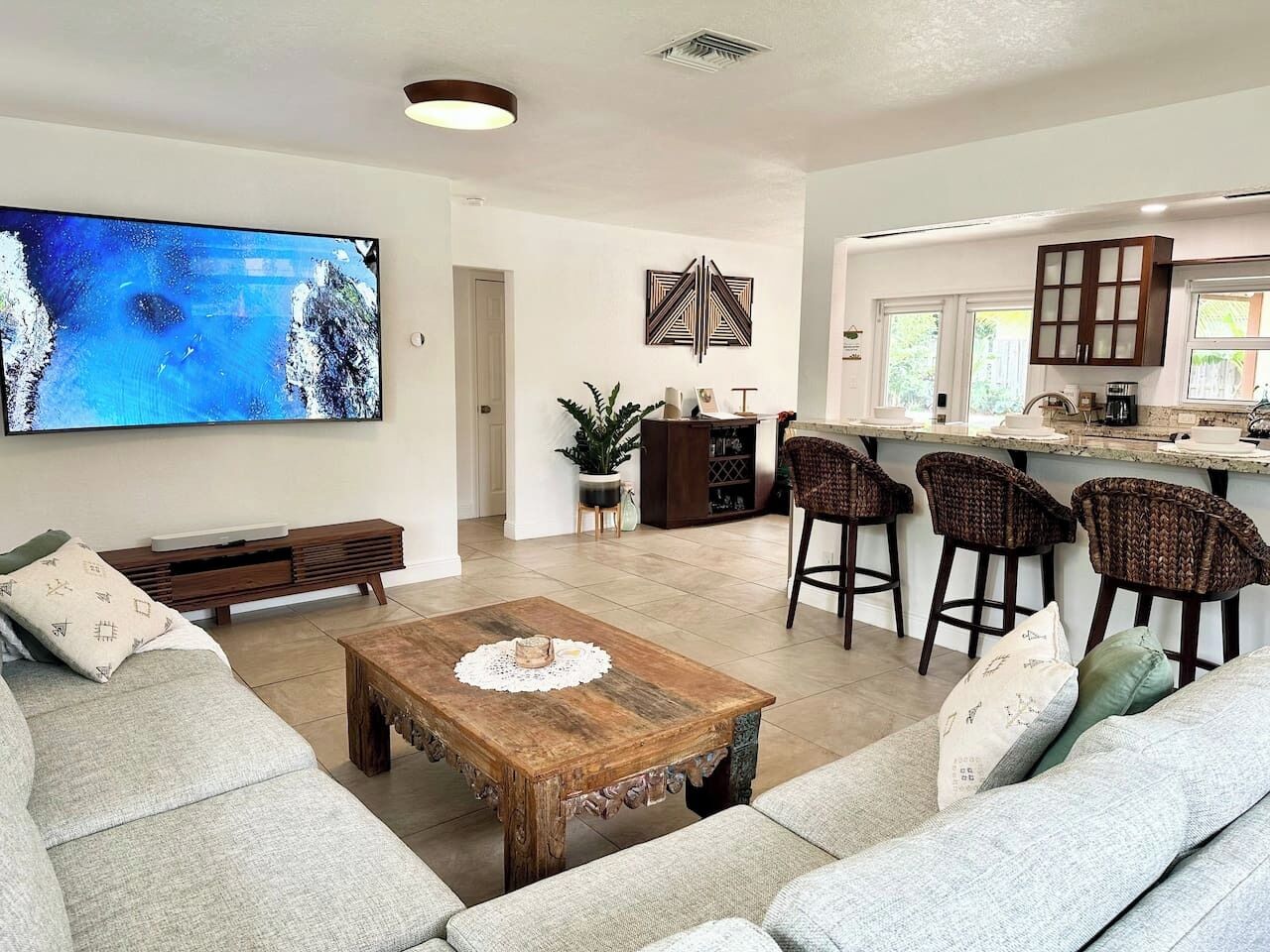 Smart TV, stereo, printers