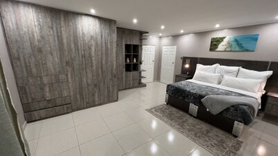 The Luxurious four-bedroom home with free parking. 