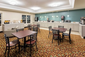 Free daily continental breakfast
