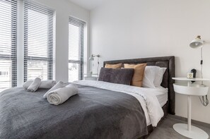 2 bedrooms, iron/ironing board, free WiFi