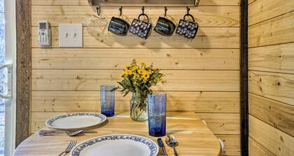 Tiny Home w/ Hot Tub By Mohican State Park!