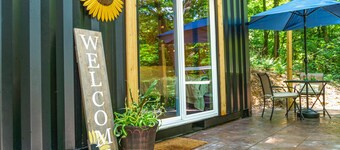 Tiny Home w/ Hot Tub By Mohican State Park!