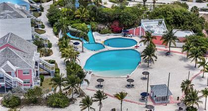 Relaxing Waterfront Stay in the Heart of Sandyport