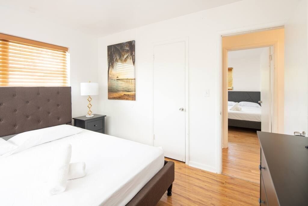 5 chambres, fer et planche à repasser, lit parapluie, Wi-Fi