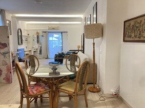 Table football - Independent house with garden EUR Laurentina (Roma)