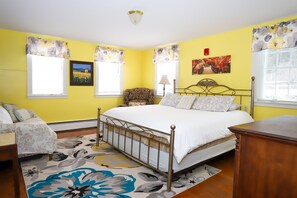 12 bedrooms, free WiFi, bed sheets