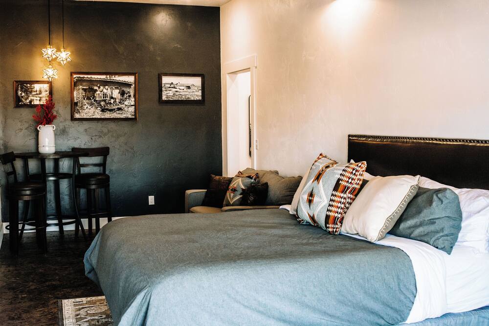 Pendleton Pointe #9