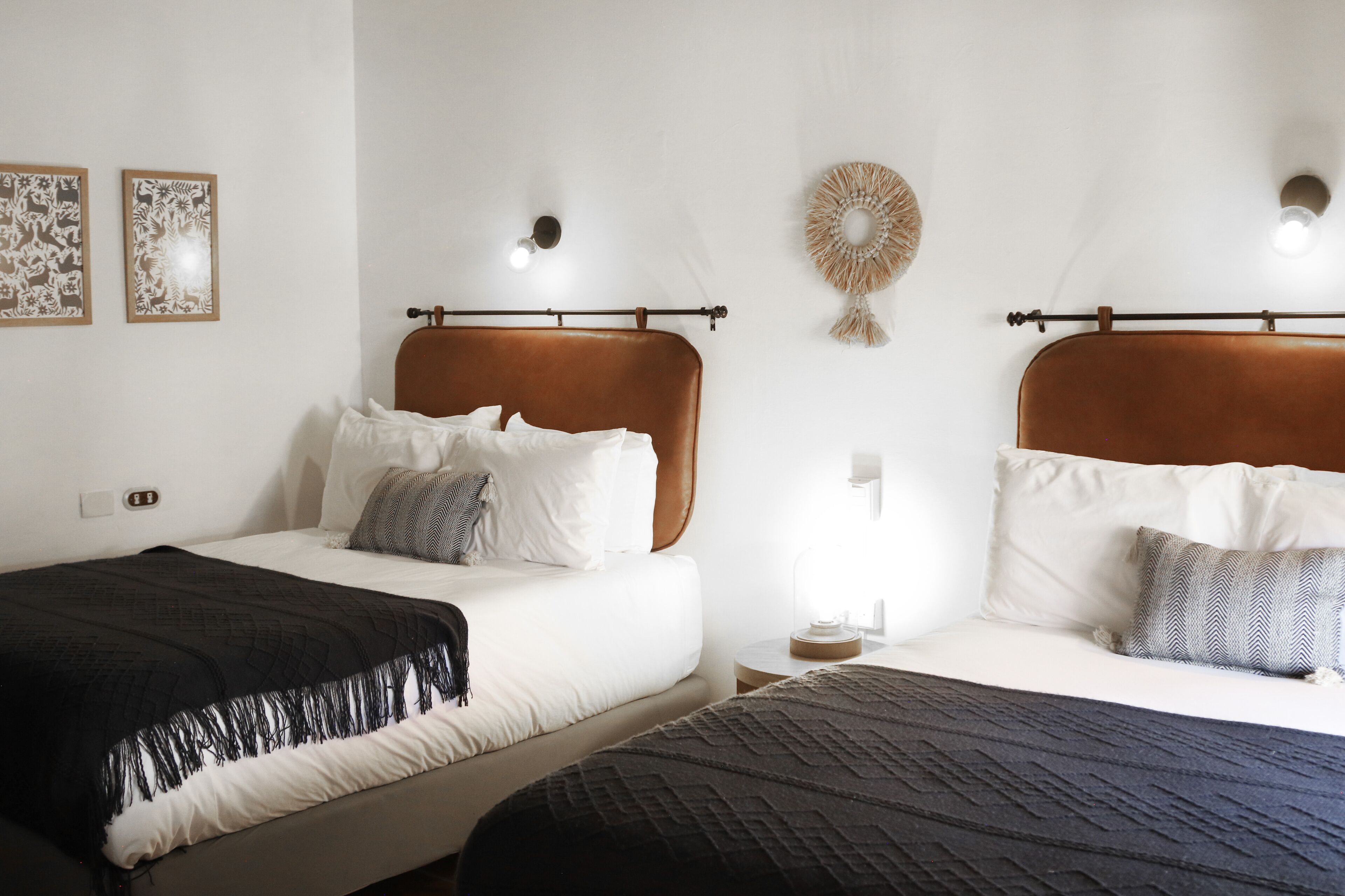 Deluxe Room, 2 Double Beds - Second Floor | Individuell dekoriert, Verdunkelungsvorhänge, Bügeleisen/Bügelbrett