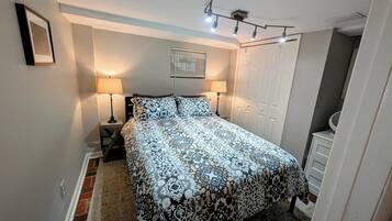 1 dormitorio, escritorio, tabla de planchar con plancha y wifi gratis