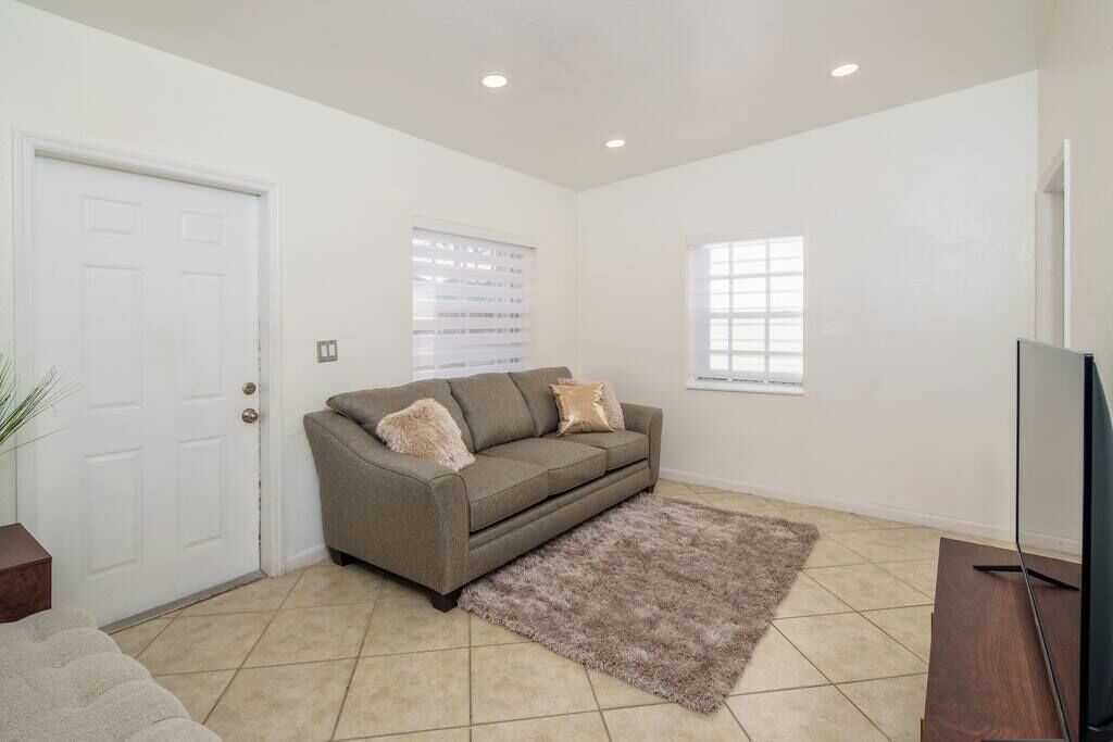 TV, offices