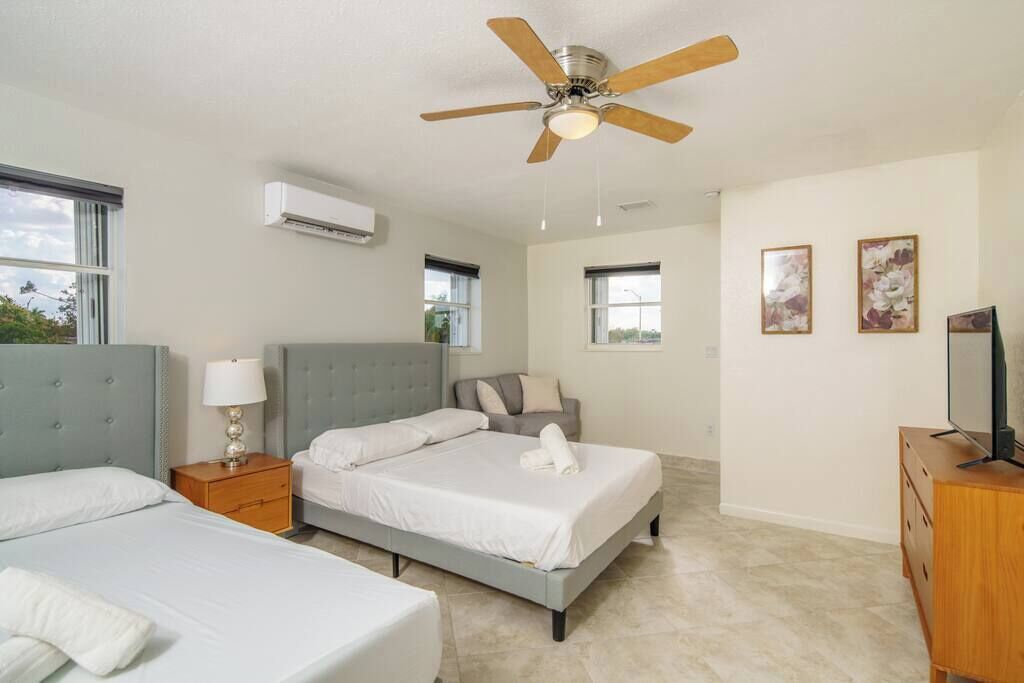 7 Schlafzimmer, Bügeleisen/Bügelbrett, Reisekinderbett, WLAN