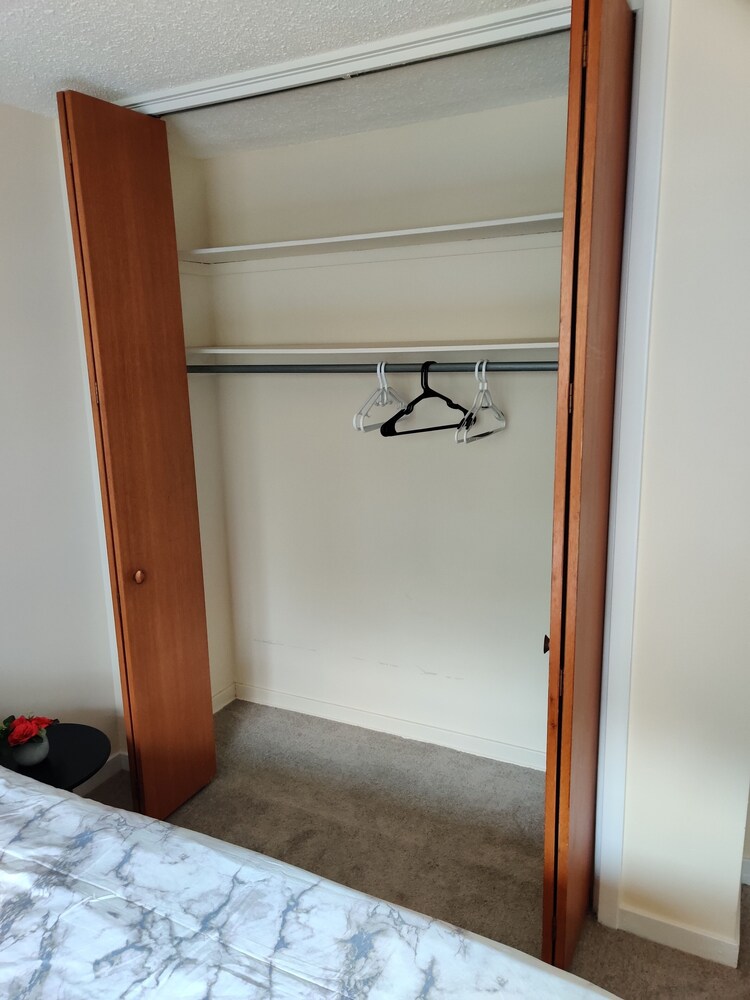 Great Downtown Location! Steps to many amenities! Regina Vrbo