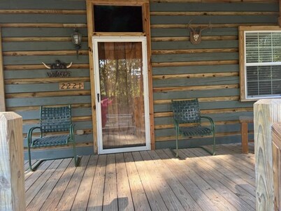 Beautiful Cabin in quiet rural location