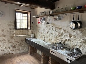 Réfrigérateur, plaque de cuisson