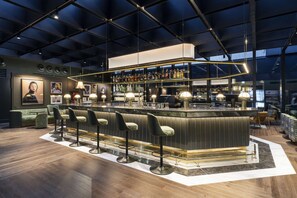 Bar (en la propiedad)