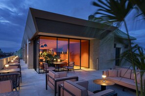 Bar (en el alojamiento)