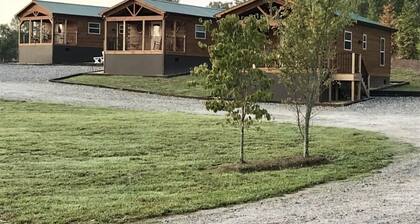 Moore Road Cabin 1 Pet Friendly Horse Lovers delight