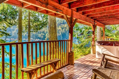 Lakefront home with stunning views, private hot tub, dock & 2-story deck
