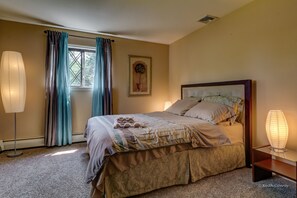 Room - Hot Tub | Sauna | Games | Ski | Lakes |Karaoke| Fire Pit (Long Pond)