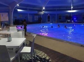 Pool - Hot Tub | Sauna | Games | Ski | Lakes |Karaoke| Fire Pit (Long Pond)