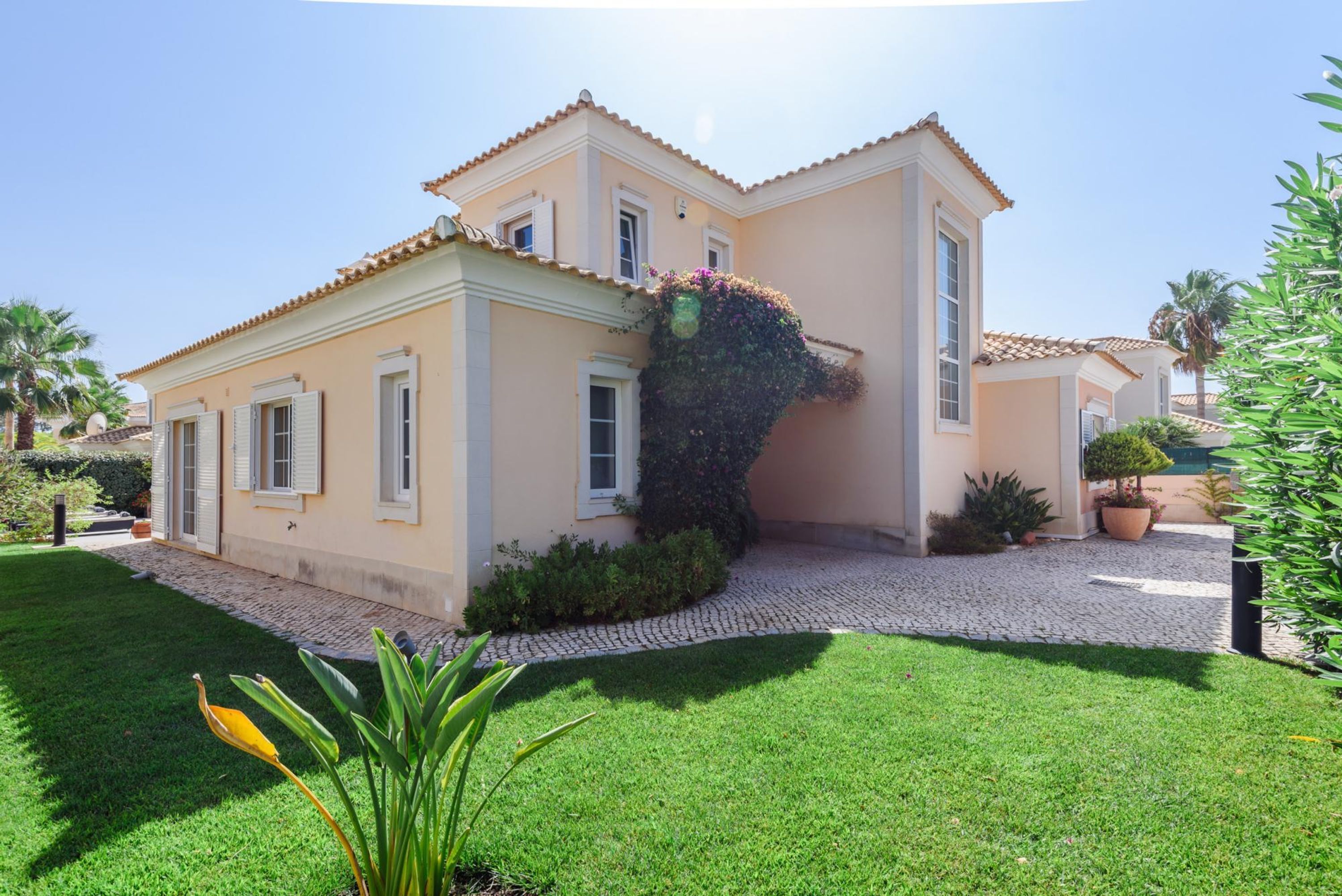 别墅 | 3 多间卧室