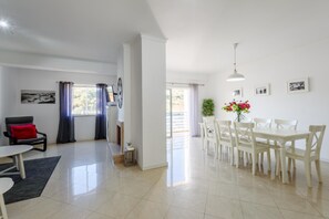 Apartment - Amazing Apartment in Albufeira (Albufeira)
