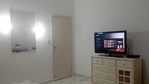 Roupas de cama antialérgicas, ferros/tábuas de passar roupa