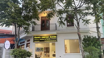 Mặt tiền nơi lưu trú