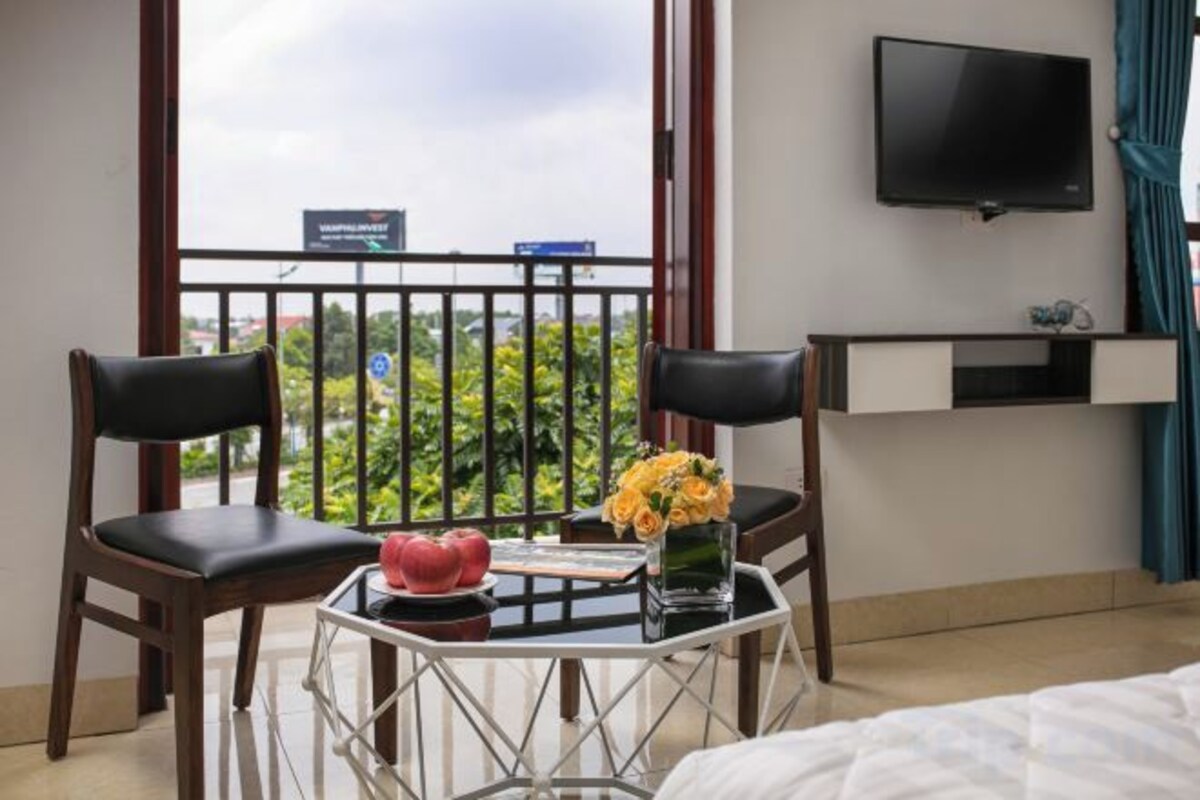 Premium bedding, pillow-top beds, minibar, desk