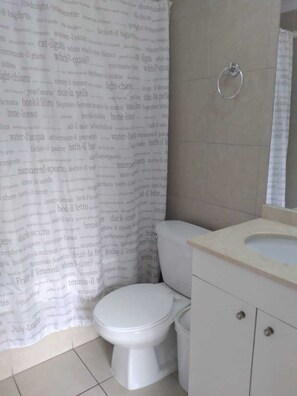Badewanne, Toilettenpapier