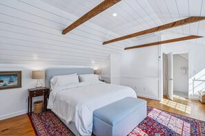 4 chambres, fer et planche à repasser, Wi-Fi, draps fournis