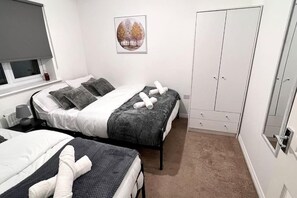 Exclusive House | Iron/ironing board, free WiFi