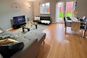 Exclusive House | Living area