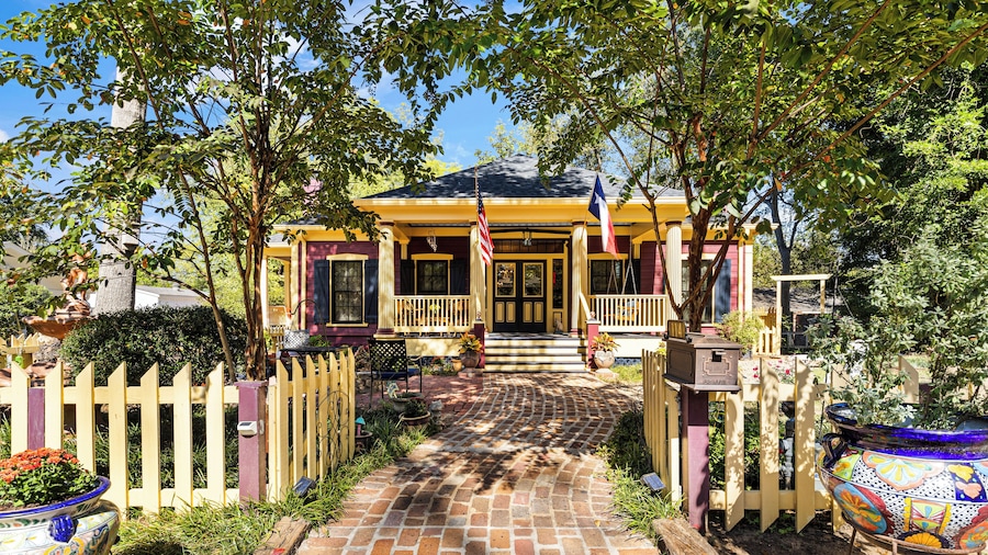 The Steamboat Inn