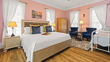 The Mardi Gras Room | Individually decorated, individually furnished, soundproofing, free WiFi