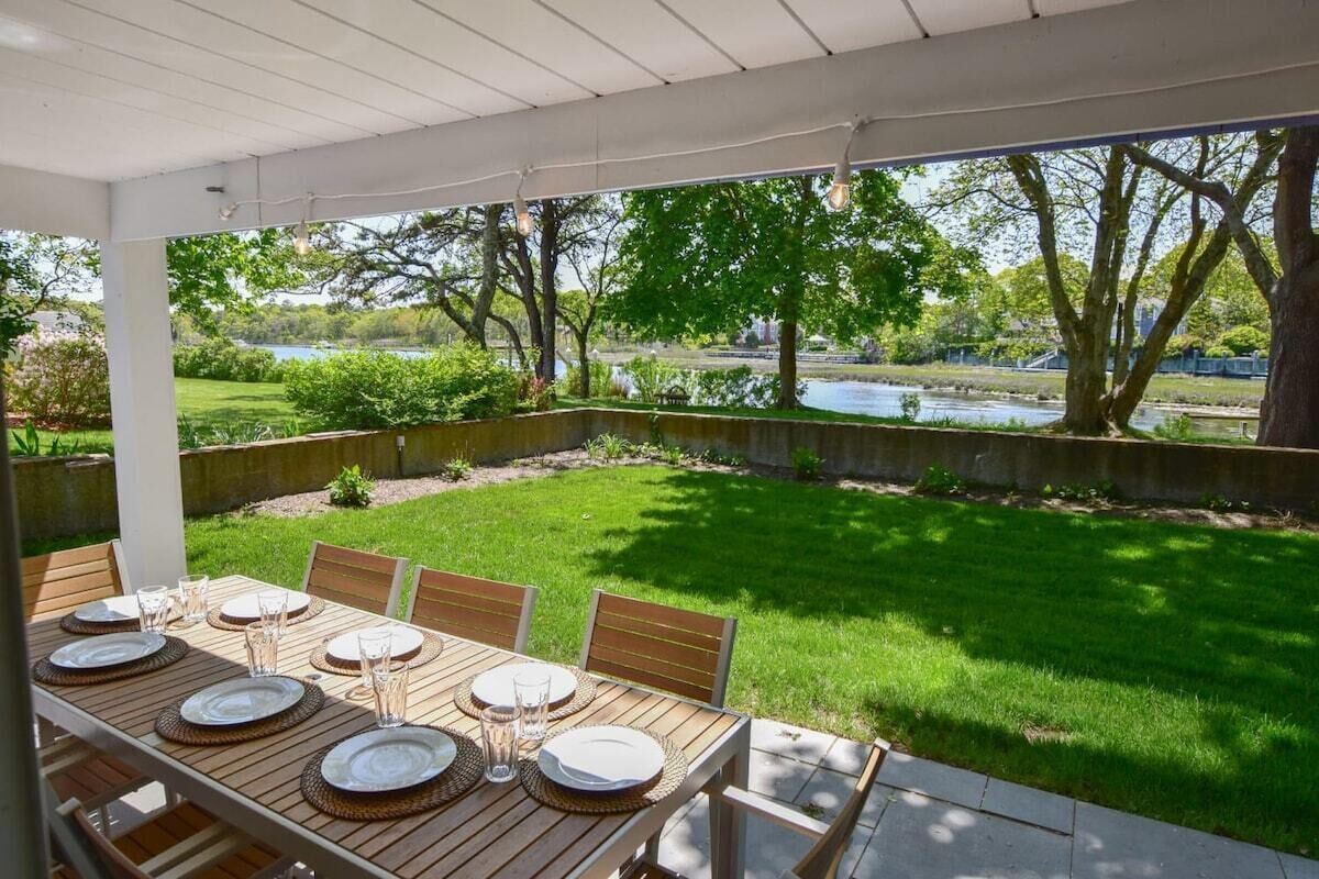 Style & Comfort at Modern Waterfront Home!