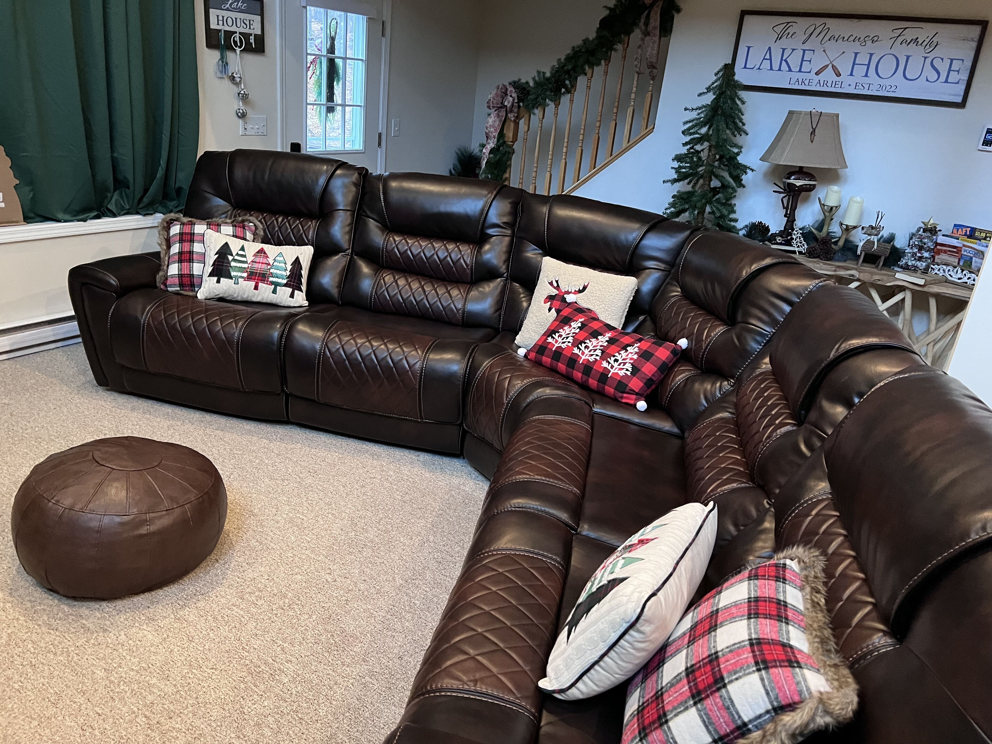 TV connectée, cheminée, jeux vidéo, baby-foot