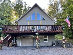 Exterior - Beautifully Clean, Decorated, Cozy Chalet in an Amenity Rich Community (Lake Ariel)