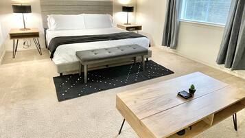 4 bedrooms, desk, iron/ironing board, travel crib