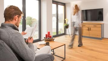 Smart-TV, Kamin, Tischtennisplatte